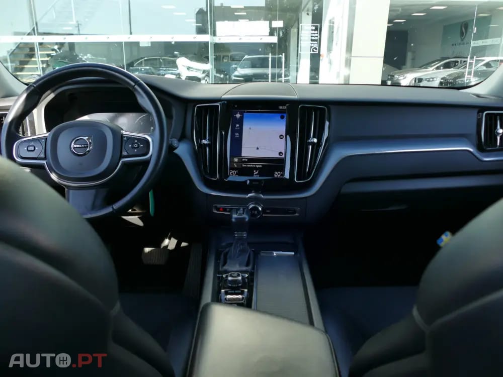 Volvo XC60 2.0 D4 Momentum Geartronic