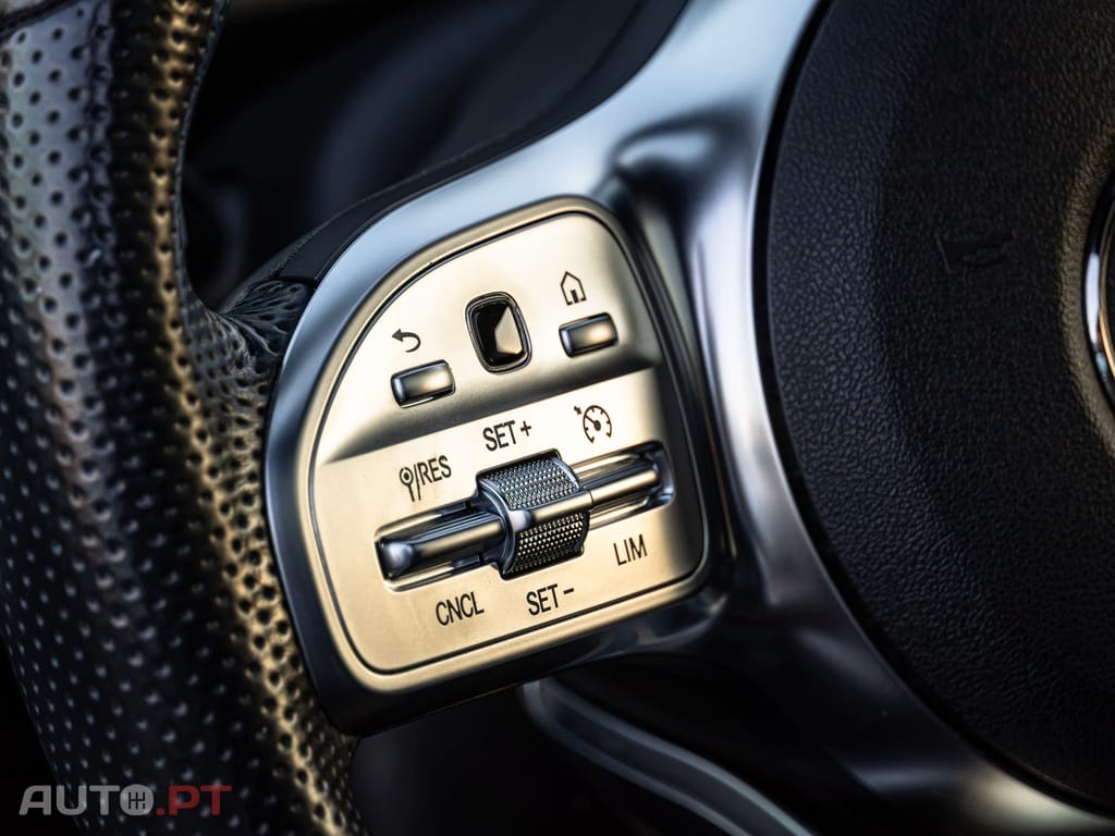 Mercedes-Benz CLA 250 e AMG Line