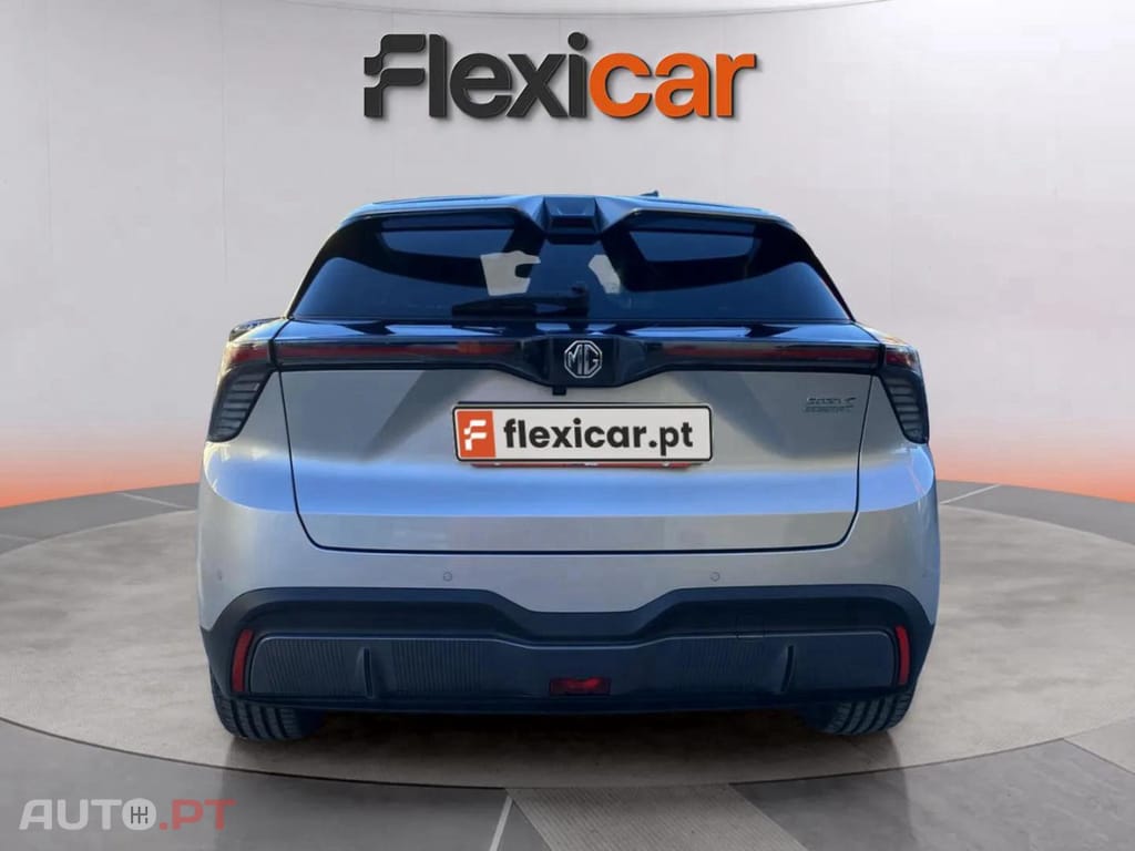 MG MG4 64 kWh Luxury