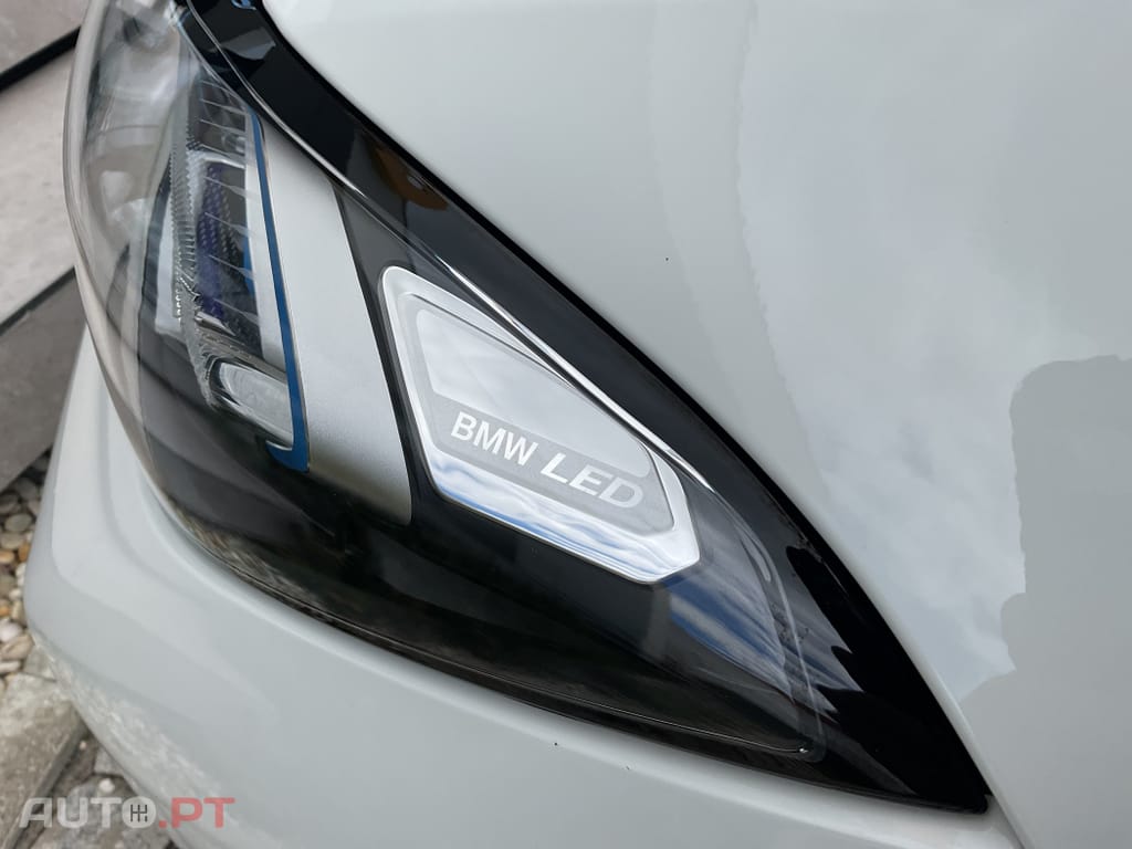 BMW 330 e Pack M Auto