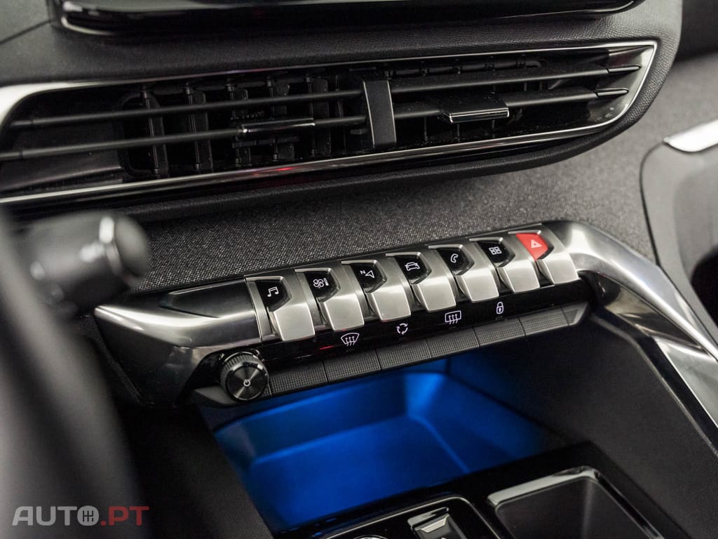 Peugeot 3008 1.2 PureTech Allure Pack EAT8