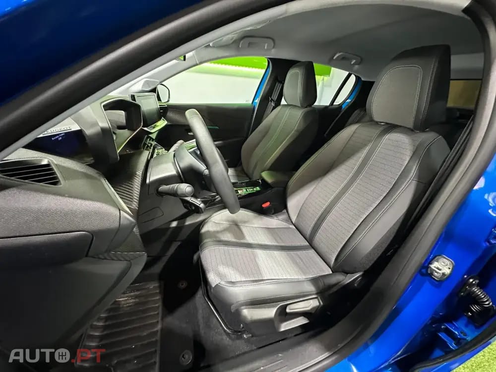 Peugeot E-208 50 kWh Allure