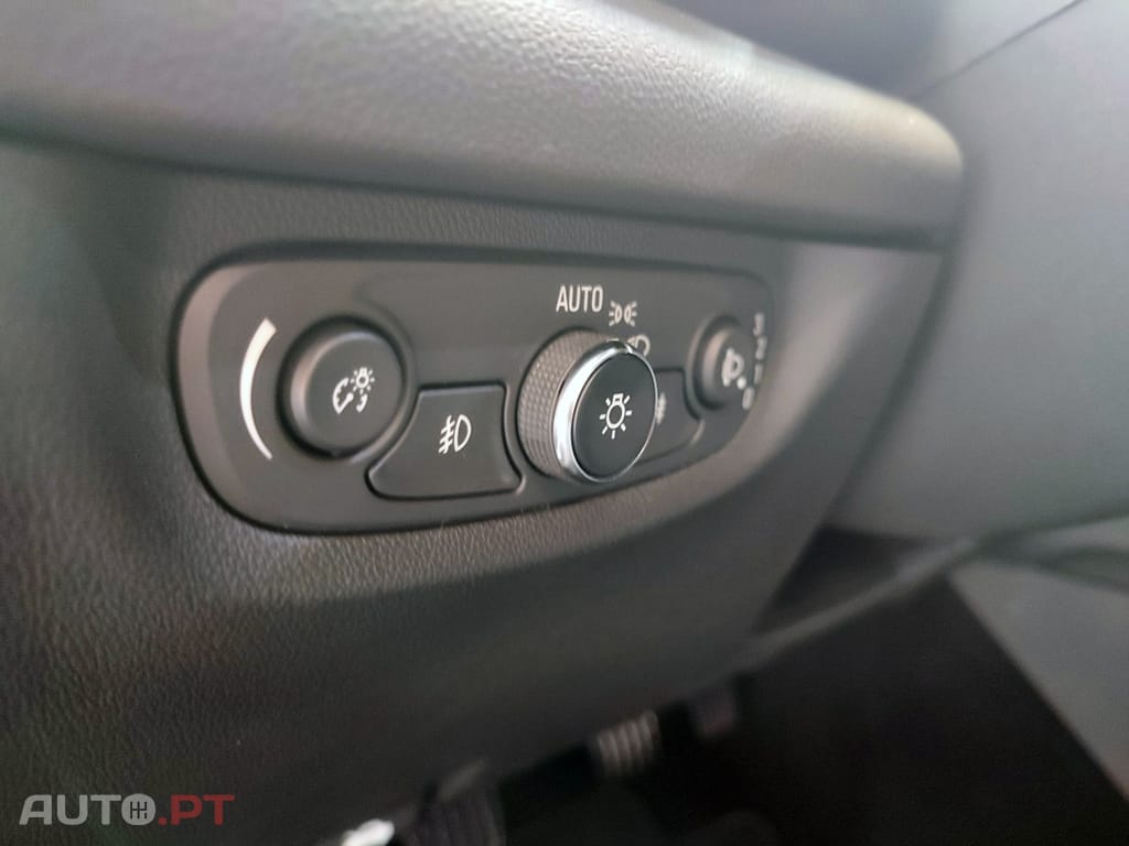Opel Insignia 1.6 CDTI BUSINESS