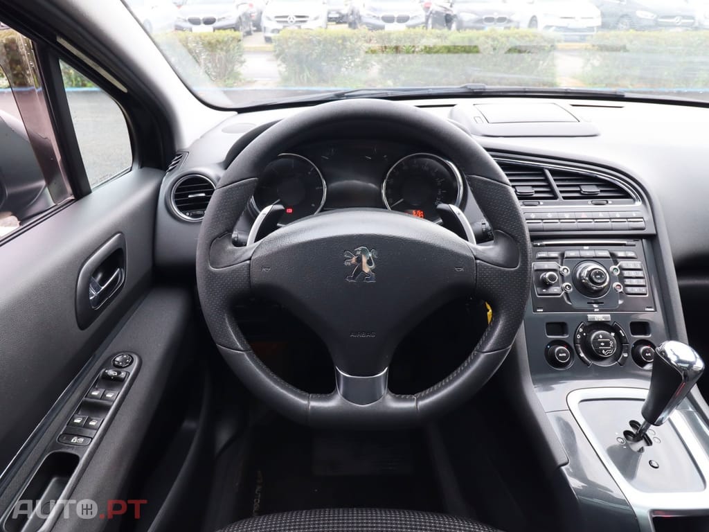 Peugeot 5008 1.6 E-HDi 7L SE Style 2-Tronic