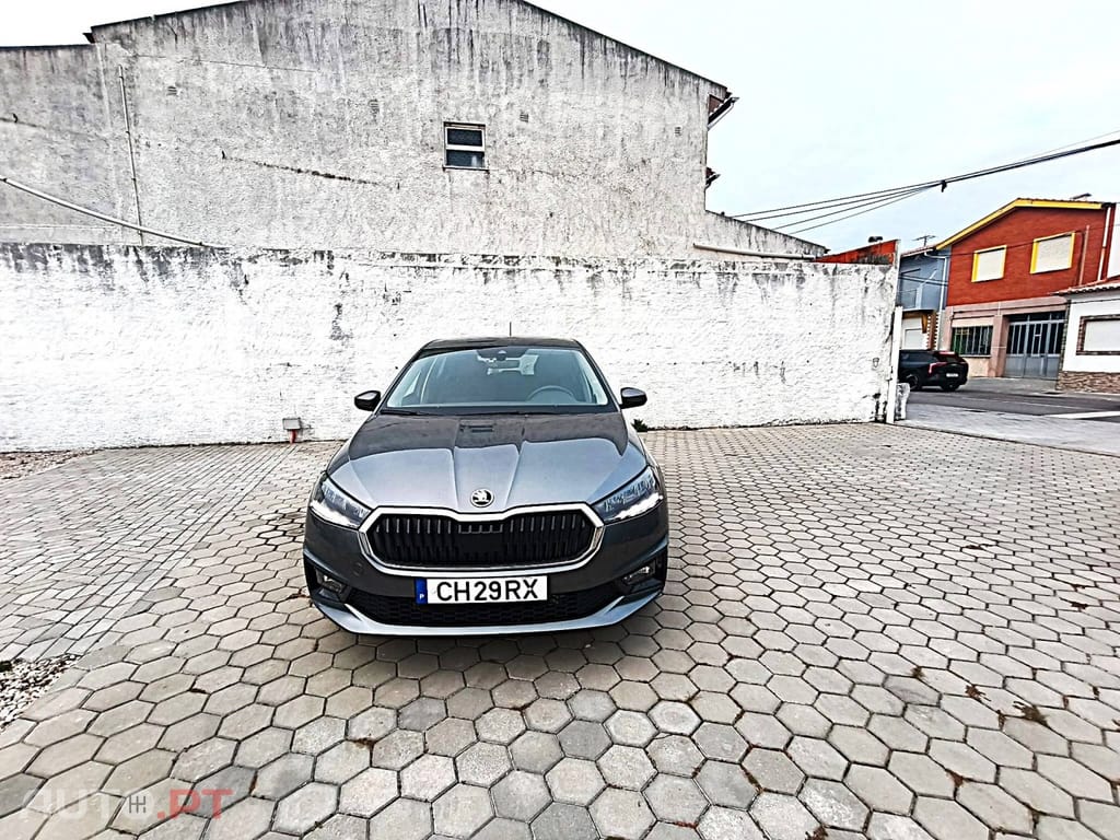 Skoda Fabia 1.0 TSI Selection DSG