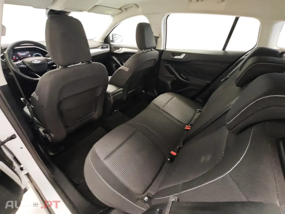 Ford Focus SW 1.0 EcoBoost MHEV Connected