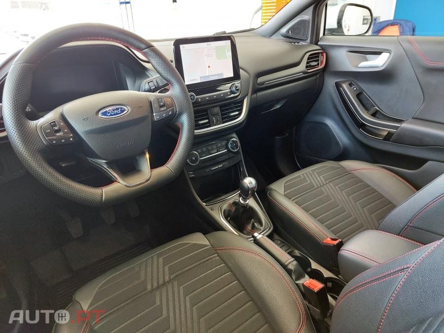 Ford Puma 1.0 EcoBoost MHEV ST-Line X