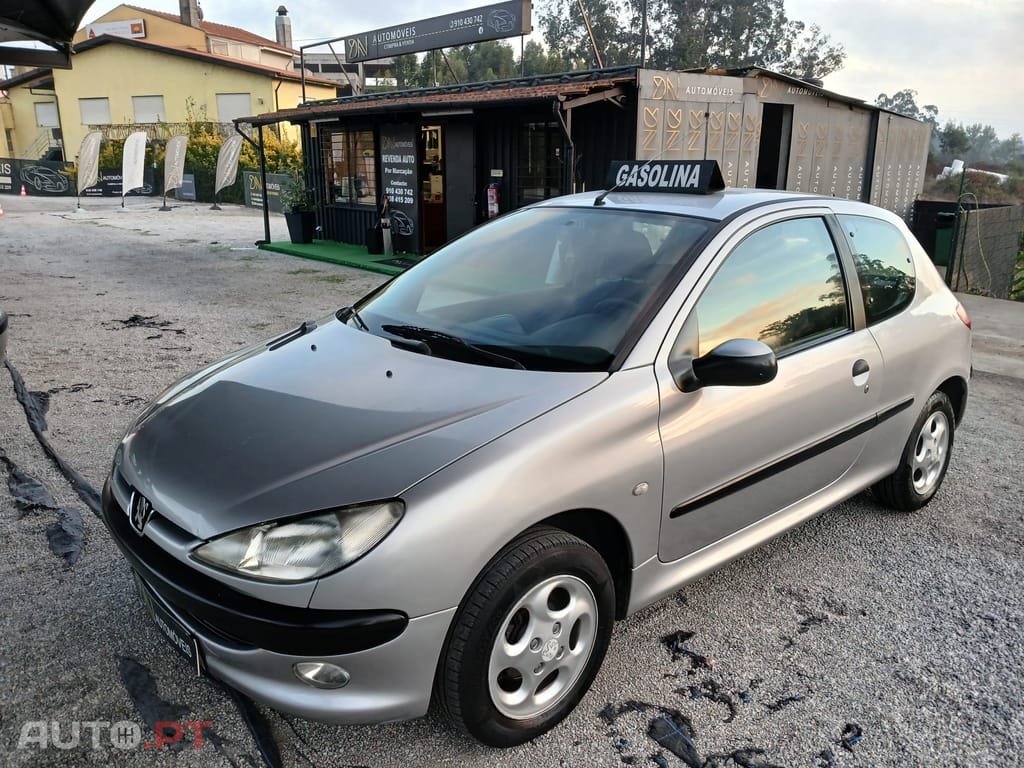 Peugeot 206 1.1