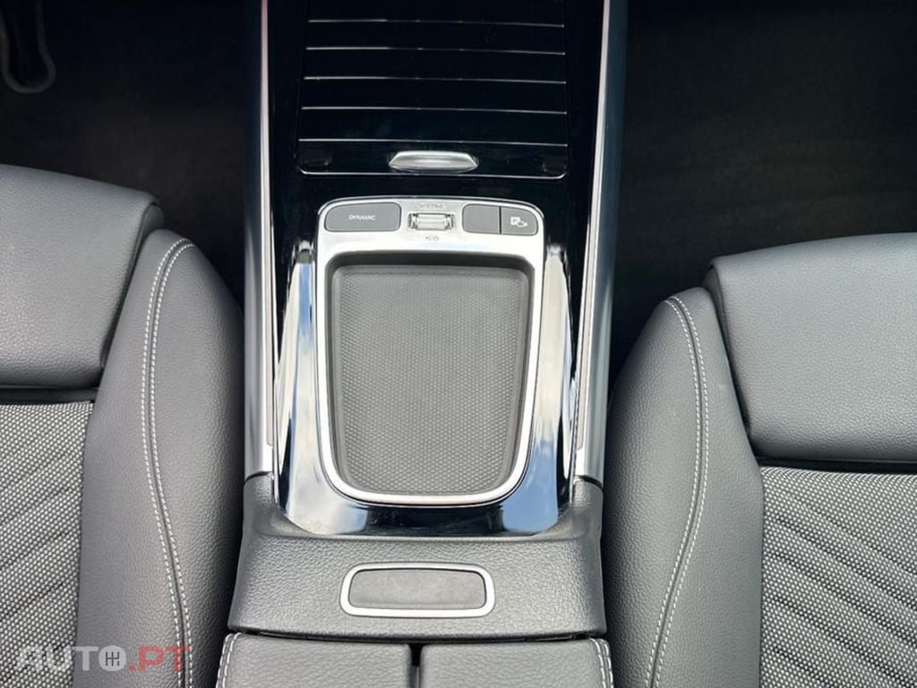 Mercedes-Benz GLA 250 e Progressive Advanced I.V.A DEDUTIVEL