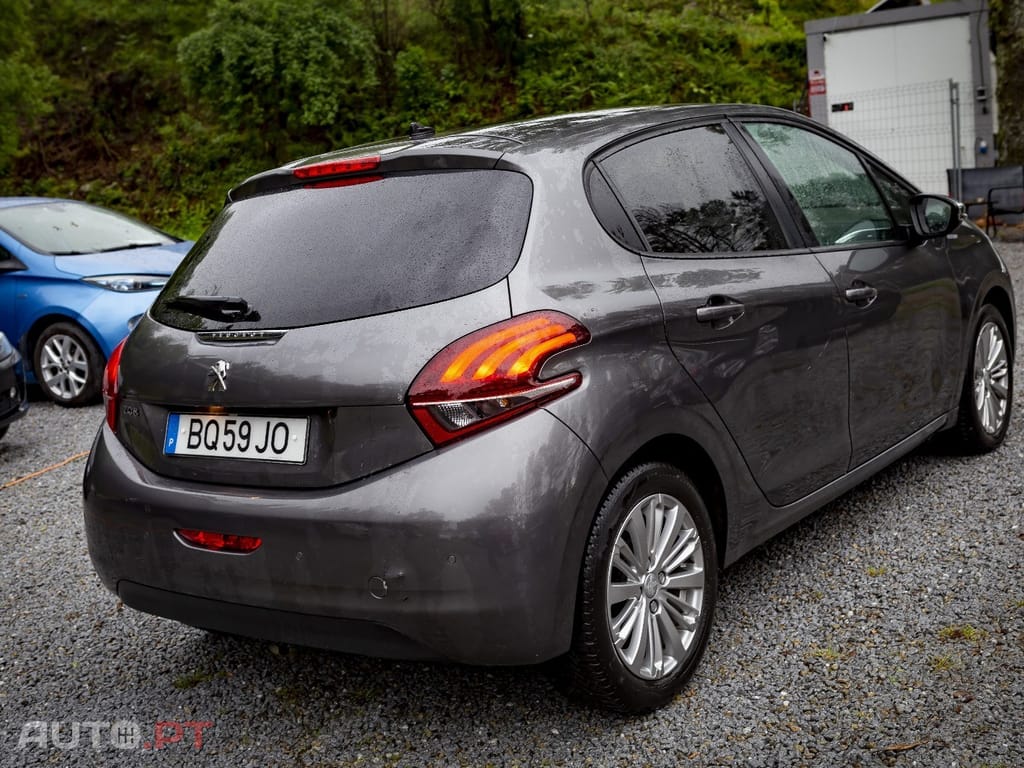 Peugeot 208 1.2 PureTech Style
