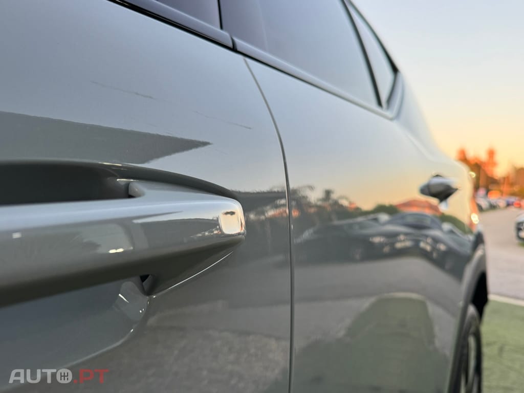 Volvo XC40 1.5 T4 PHEV Plus Dark