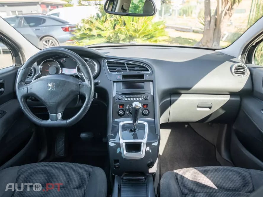 Peugeot 5008 1.6 E-HDi 7L SE Style 2-Tronic