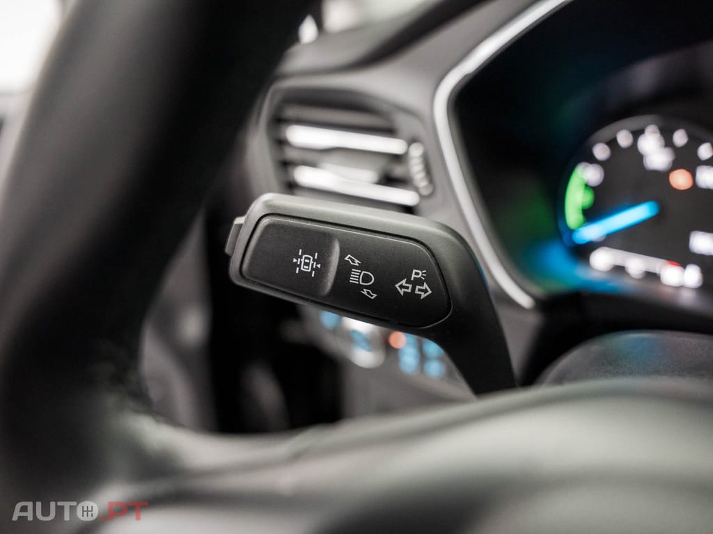 Ford Kuga 2.5 PHEV Titanium