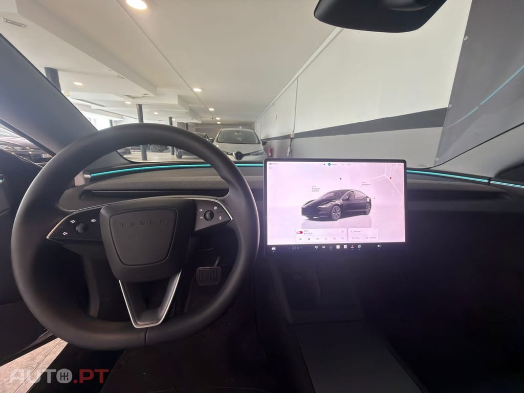 Tesla Model 3 Tração Traseira