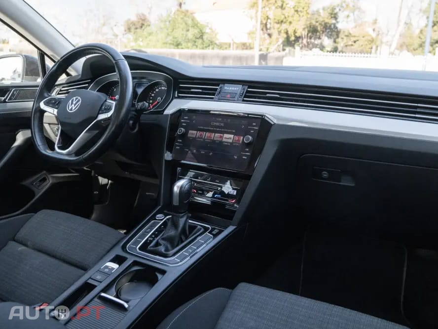 Volkswagen Passat Variant 2.0 TDI Elegance DSG