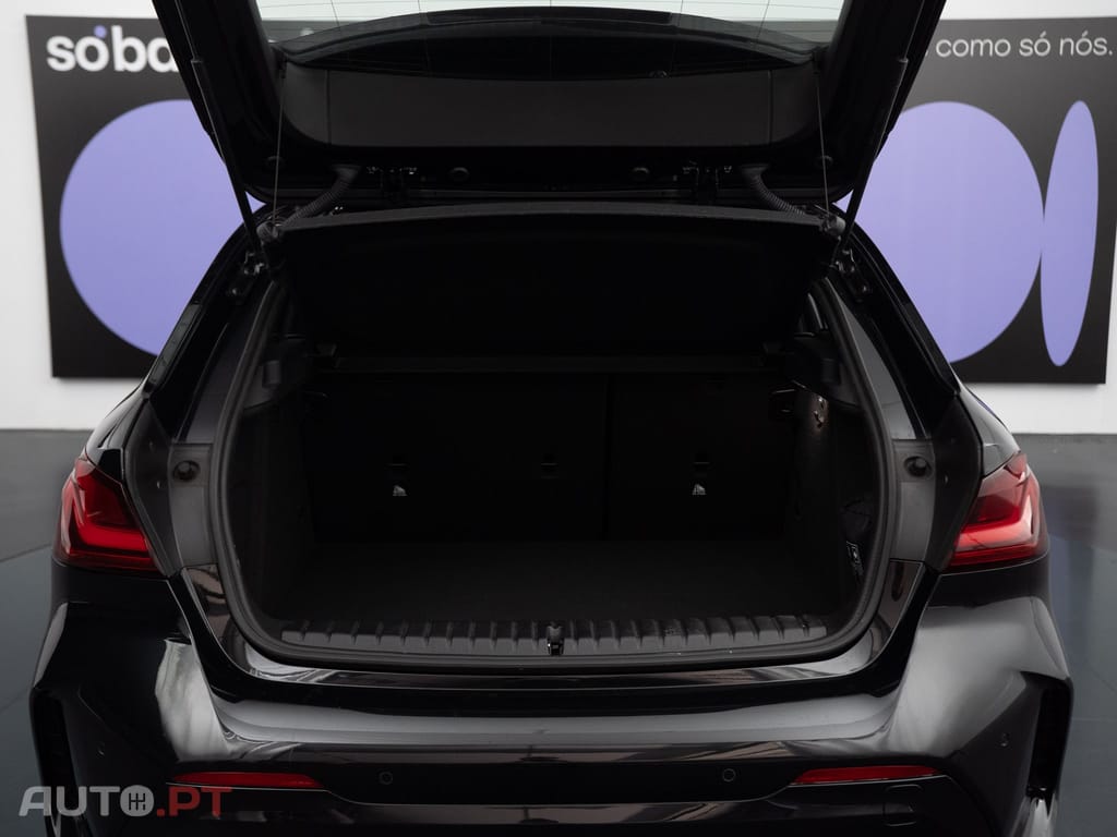 BMW 118 i Pack Desportivo M Auto