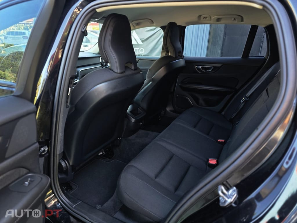 Volvo V60 2.0 D3 Momentum Plus Geartronic