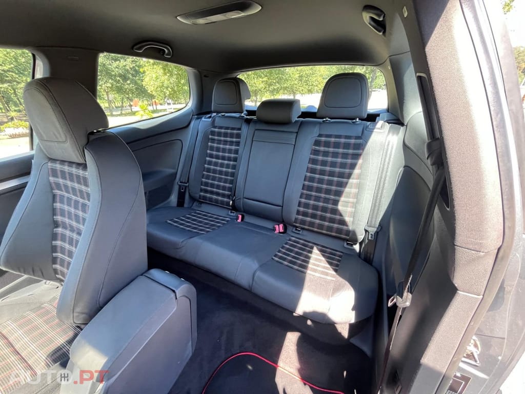 Volkswagen Golf 2.0 GTi
