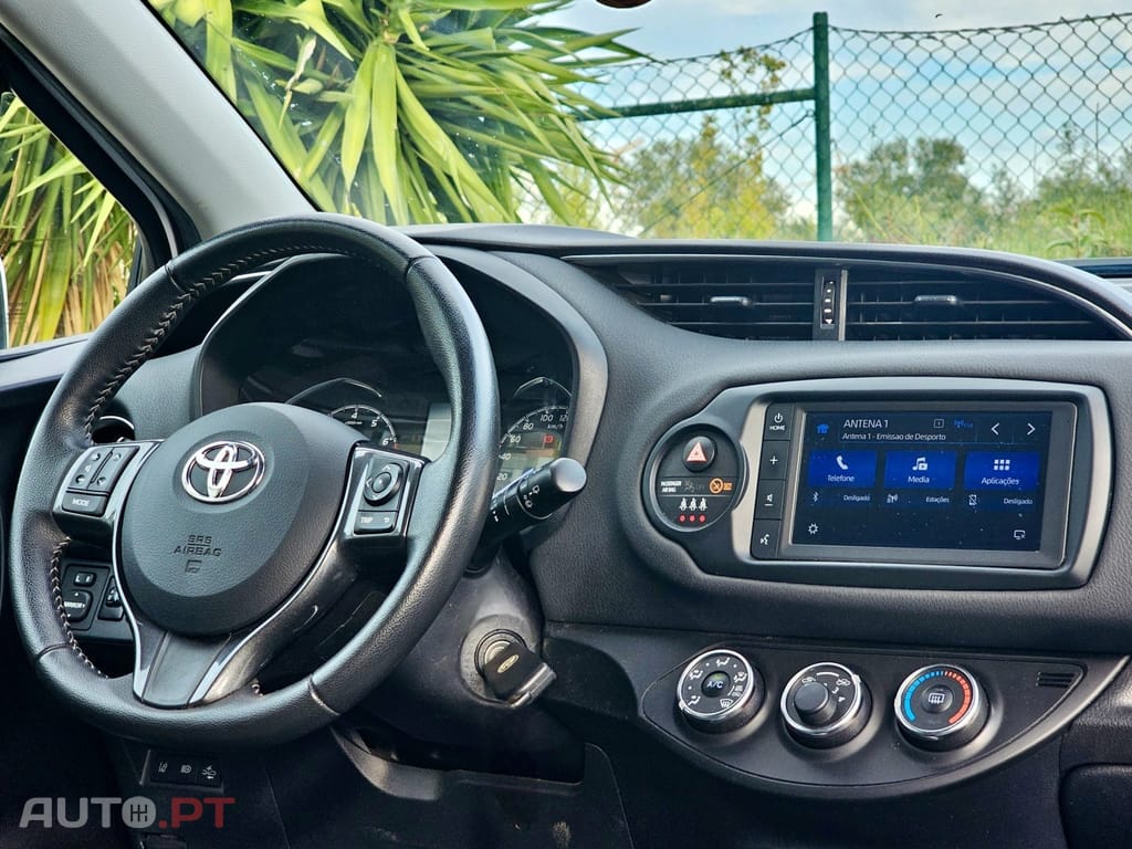 Toyota Yaris 1.5 VVT-i 20 Anos
