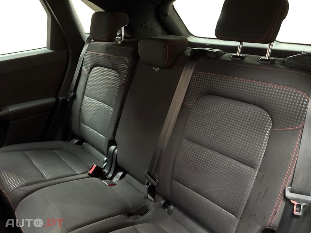 Ford Kuga 2.5 FHEV ST-Line I-AWD e-CVT