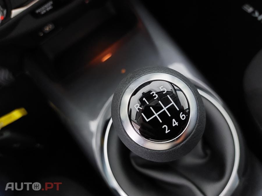 Nissan Juke 1.0 DIG-T N-Connecta