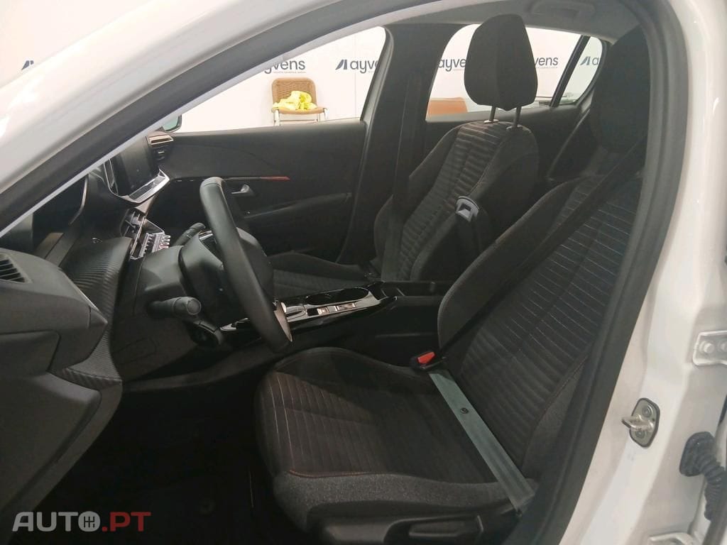 Peugeot E-208 50 kWh Active Pack