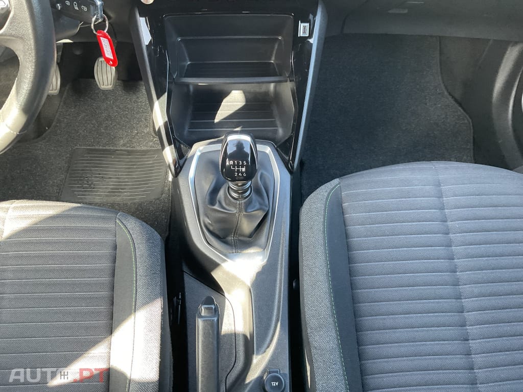 Peugeot 2008 1.2 PureTech Active Pack