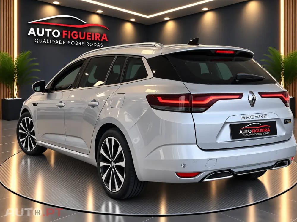 Renault Mégane Sport Tourer 1.6 E-Tech Plug-In Hybrid R.S. Line