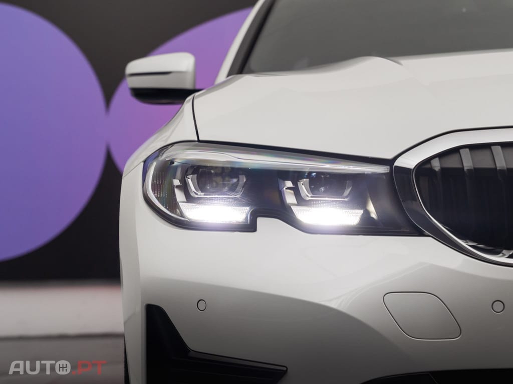 BMW 320 e Line Sport Auto