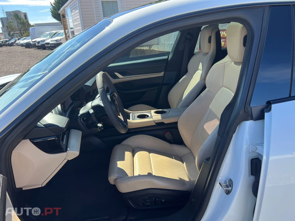 Porsche Taycan Turbo