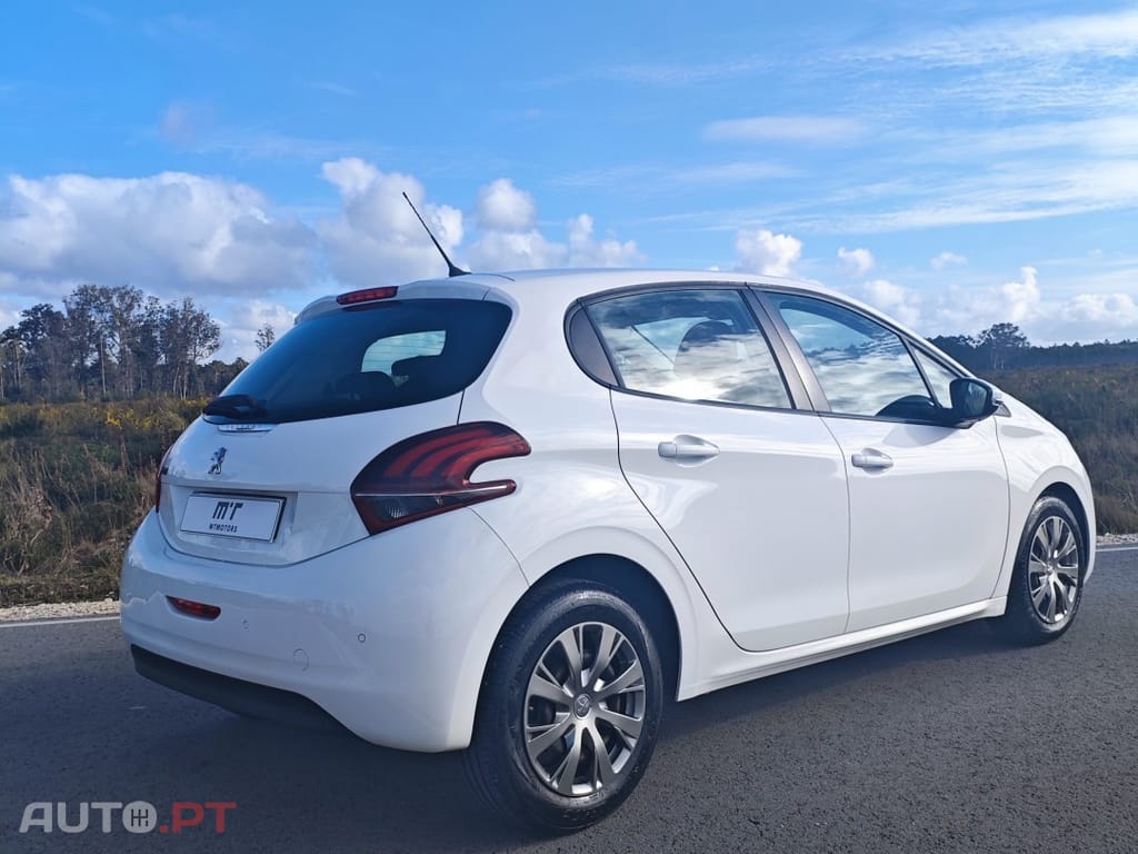 Peugeot 208 1.5 BlueHDi Active Business Pack