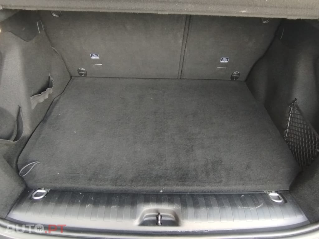 Peugeot 2008 1.2 PureTech Style