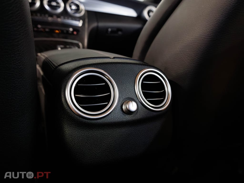 Mercedes-Benz C 220 d 9G-TRONIC AMG Line