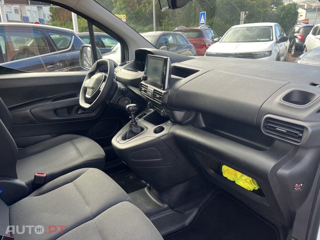 Peugeot Partner 1.5 BlueHDi Premium Standard