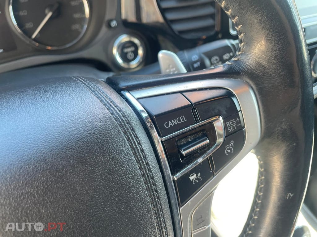 Mitsubishi Outlander 2.0 Intense