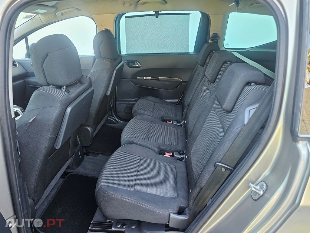 Peugeot 5008 1.6 HDi Premium