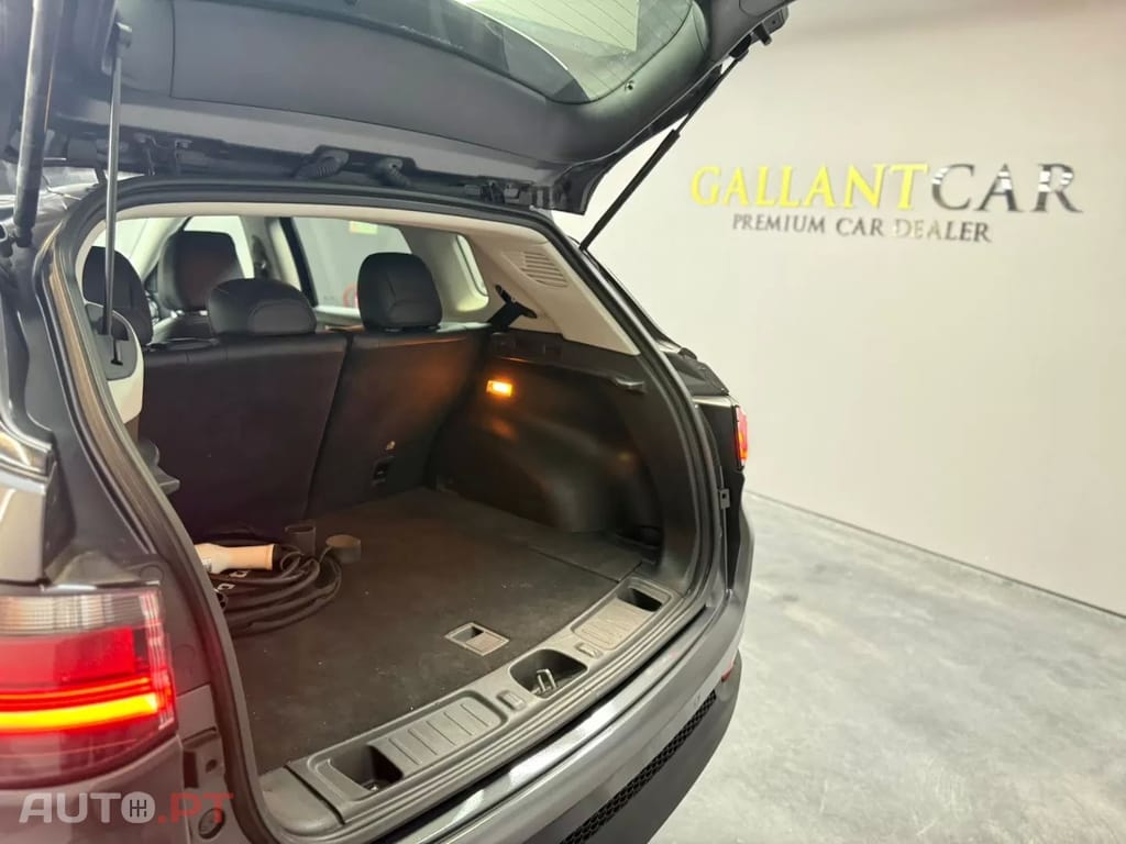 Jeep Compass 1.3 TG Trailhawk