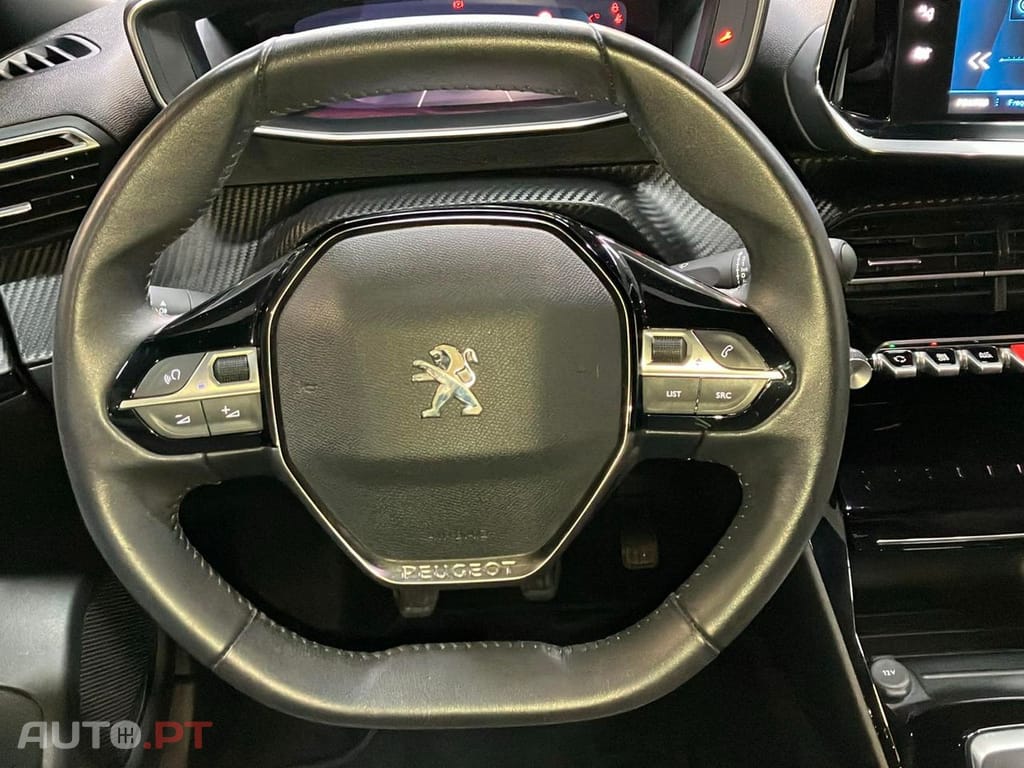 Peugeot 2008 1.2 PureTech Allure