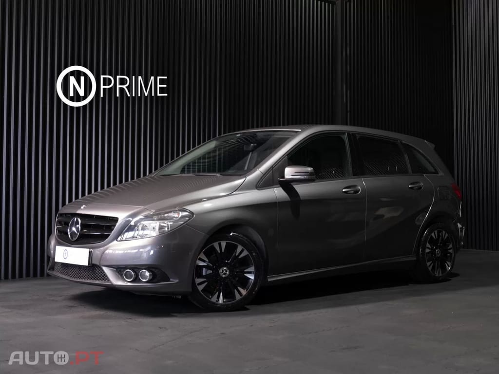 Mercedes-Benz B 180 d 7G-DCT