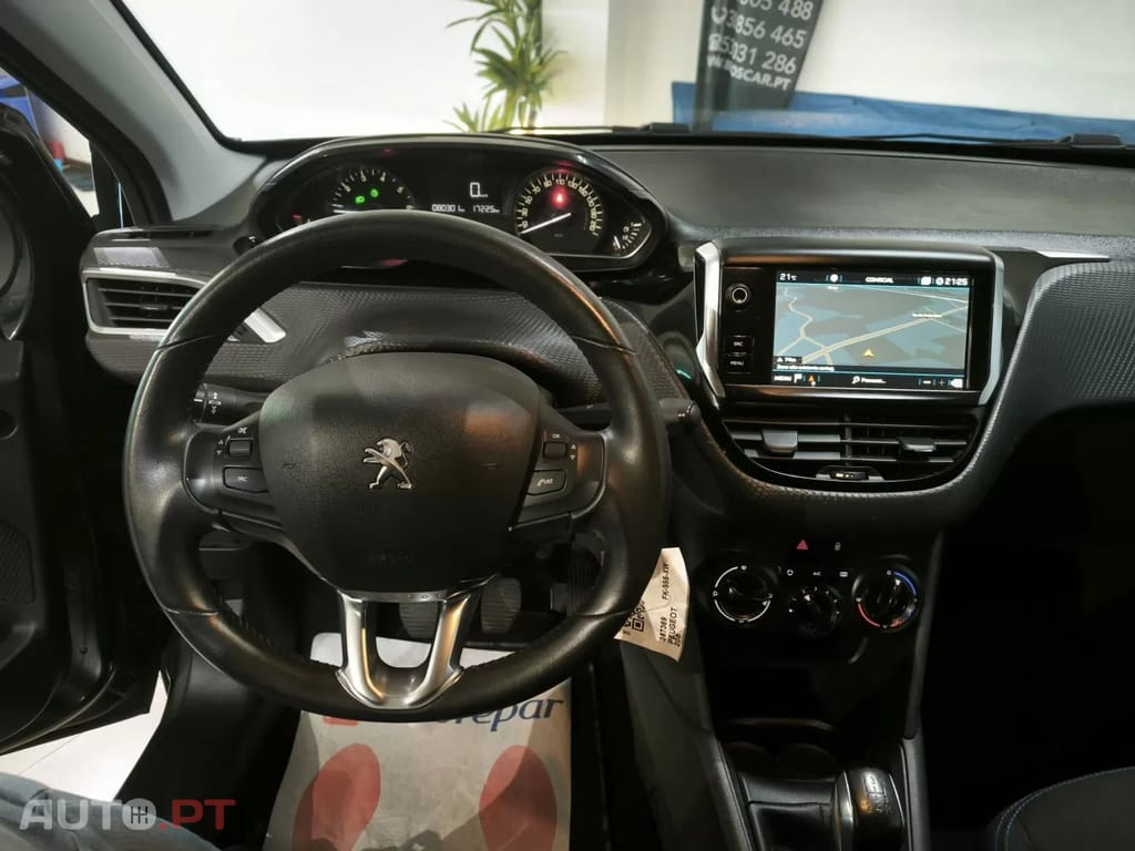 Peugeot 208 PureTech 82 Start & Stop Style