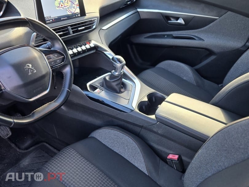 Peugeot 3008 1.5 BlueHDi Active Pack