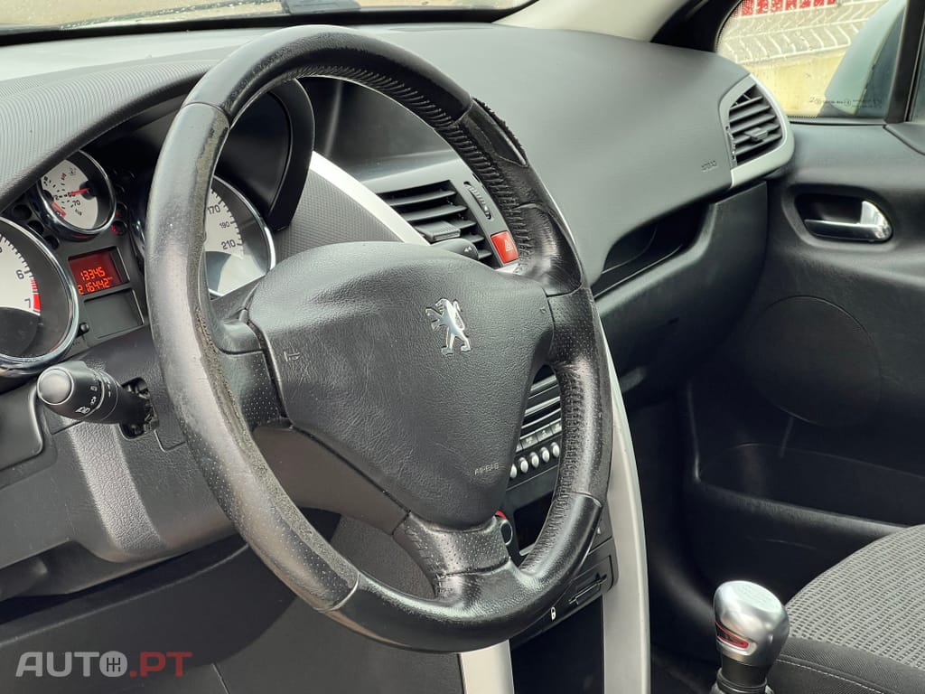 Peugeot 207 1.4 16V Sport