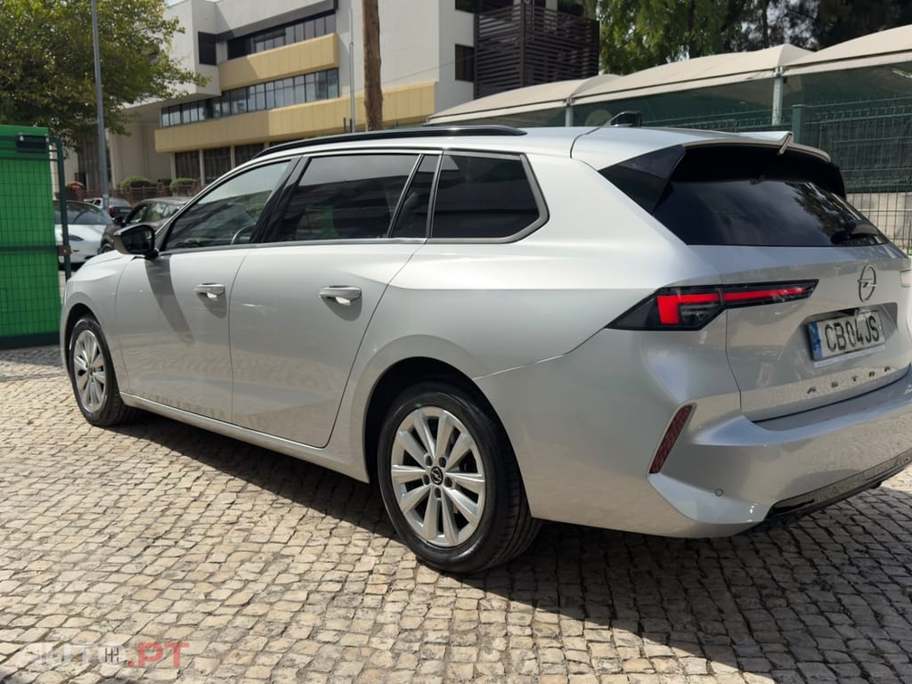 Opel Astra Sports Tourer 1.5 D Edition AT8