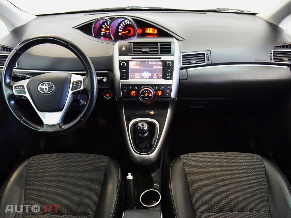 Toyota Verso 2.0 D-4D Exclusive+NAVI