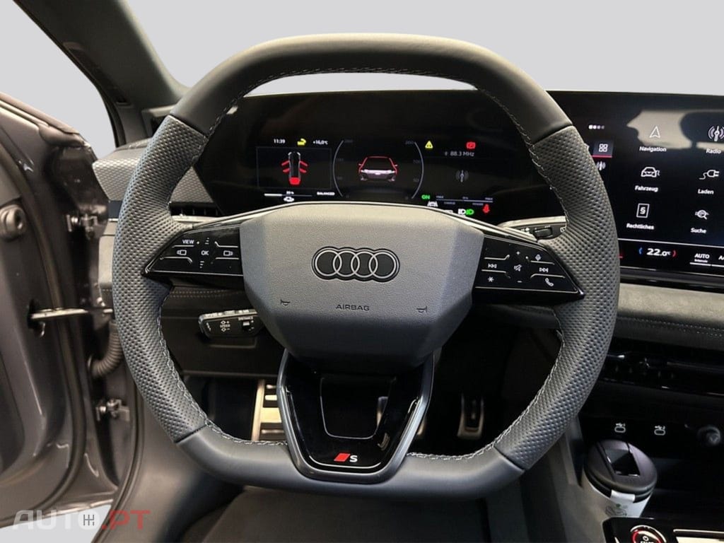 Audi A4 Avant I.V.A DEDUTIVEL  e-tron Avant Performance S line Tech Plus