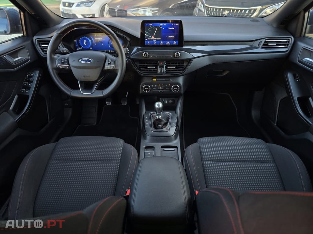 Ford Focus 1.0 EcoBoost Hybrid ST-LINE