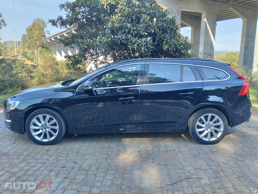 Volvo V60 2.0 D4 Momentum Eco Geartronic