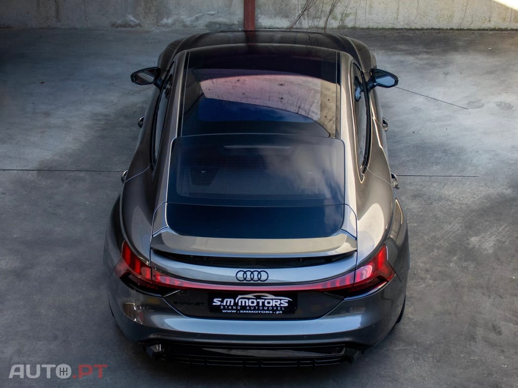Audi E-Tron GT quattro