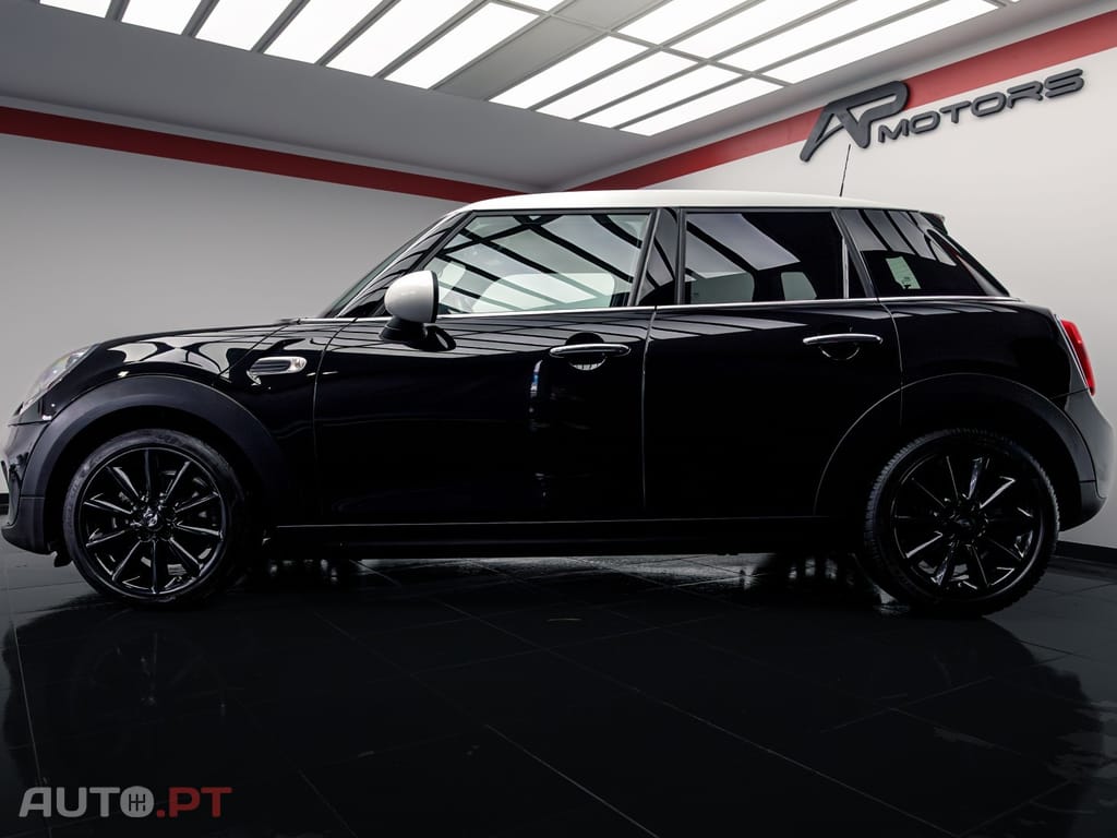 MINI Cooper Cooper D