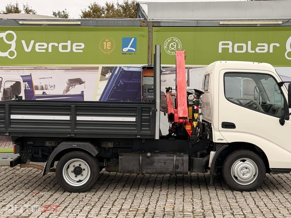 Toyota Dyna GRUA + BASCULA